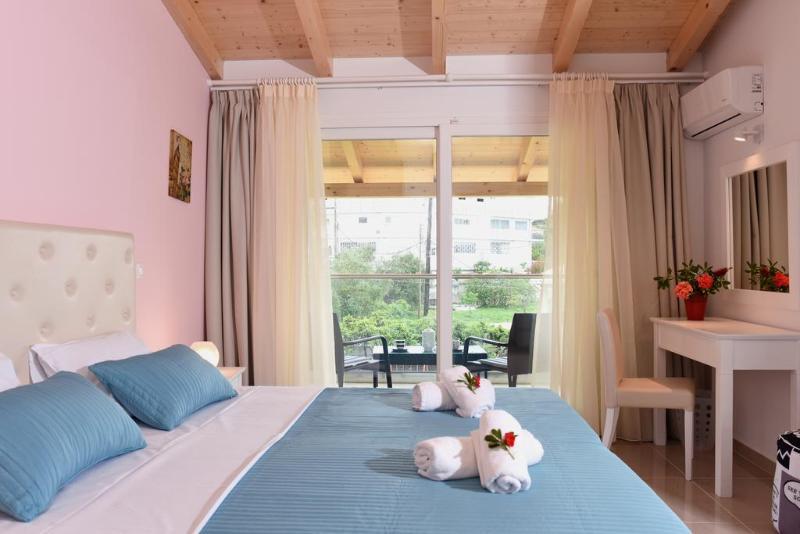 Palapart Gikas Suites And Studios Gouvia Exterior foto